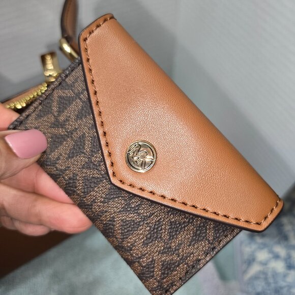 Michael Kors Vincent Medium Saffiano Leather Pouchette w/Card Case - Picture 12 of 13